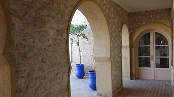 Villa Habibi Main House Ground Floor Suite