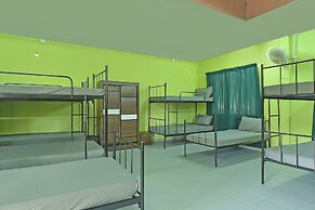 OYO 90744 Bari Indah Beach Resort