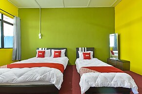 OYO 90744 Bari Indah Beach Resort