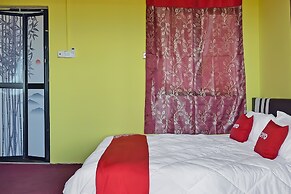 OYO 90744 Bari Indah Beach Resort