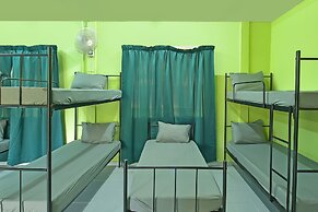 OYO 90744 Bari Indah Beach Resort