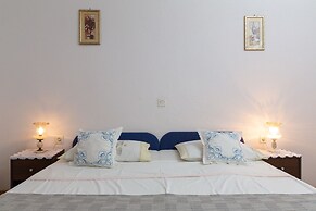 Apartments near Beach Babic