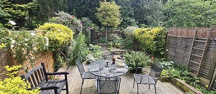 Stylish Central House Next To Warwick Castle