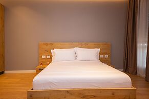 Central Chic Apartments