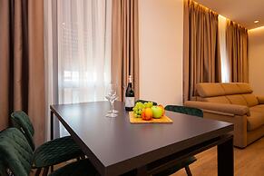 Central Chic Apartments