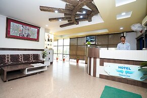 Hotel Opera Inn near Central Bus Stand