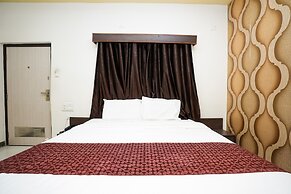 Hotel Opera Inn near Central Bus Stand