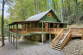 Beside Still Water 1 - 2 Bedrooms, 2 Baths, Sleeps 6 Home by RedAwning