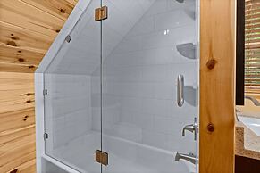 Beside Still Water 1 - 2 Bedrooms, 2 Baths, Sleeps 6 Home by RedAwning