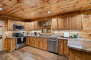 Beside Still Water 1 - 2 Bedrooms, 2 Baths, Sleeps 6 Home by RedAwning