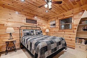 Beside Still Water 1 - 2 Bedrooms, 2 Baths, Sleeps 6 Home by RedAwning