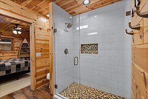 Beside Still Water 1 - 2 Bedrooms, 2 Baths, Sleeps 6 Home by RedAwning