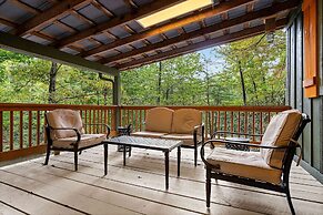 Beside Still Water 1 - 2 Bedrooms, 2 Baths, Sleeps 6 Home by RedAwning