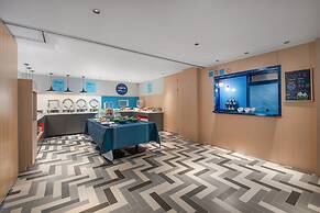 Holiday Inn Express Yangquan City Center by IHG