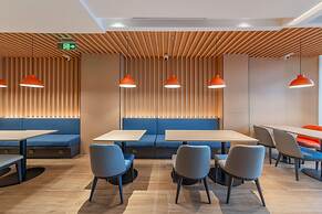 Holiday Inn Express Yangquan City Center by IHG