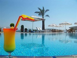 Stunning 4 Bedroom Private Villa - With Pool