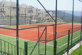 Stunning 4 Bedroom Private Villa - With Pool