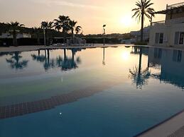 Stunning 4 Bedroom Private Villa - With Pool