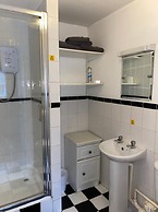 OYO Tamworth Arms Boutique Pub & Hotel