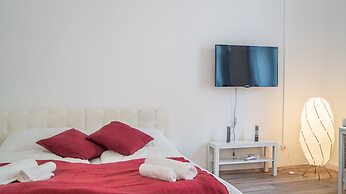 Shared Modern Apartment Schönbrunn - Budget Stylish Room