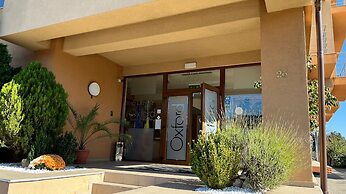 Hotel Oxford Inn & Suites