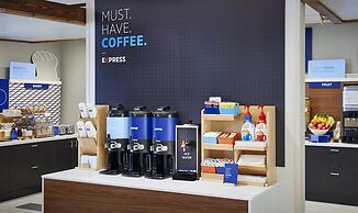 Holiday Inn Express & Suites Windsor East - Lakeshore by IHG