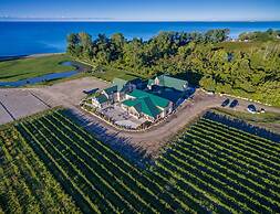 Holiday Inn Express & Suites Windsor East - Lakeshore by IHG