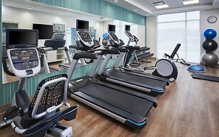 Holiday Inn Express & Suites Windsor East - Lakeshore by IHG