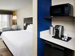 Holiday Inn Express & Suites Windsor East - Lakeshore by IHG