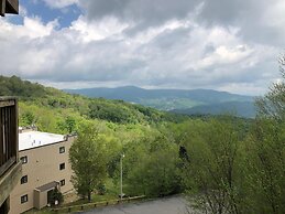 Sugar Ski & Country Club Unit 10-102 Gold