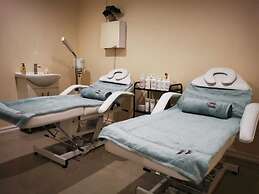 Royal Hills Lodge and Spa