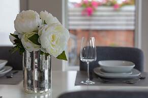 Seafield House - Donnini Apartments