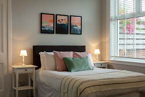 Seafield House - Donnini Apartments