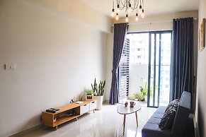 Spacious and Modern Service Apartment in Hochiminh