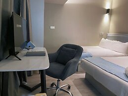 Hotel Calmo Bugis