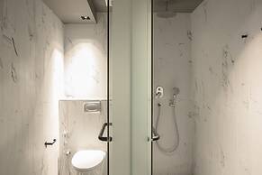 Hotel Calmo Bugis