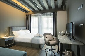 Hotel Calmo Bugis