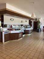 Brit Hotel Essentiel Moulins Avermes