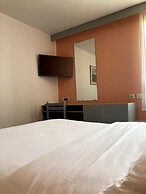 Brit Hotel Essentiel Moulins Avermes