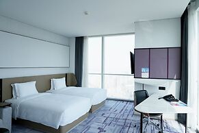 Crowne Plaza Dalian Xinghai by IHG