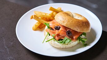 Crowne Plaza Dalian Xinghai by IHG