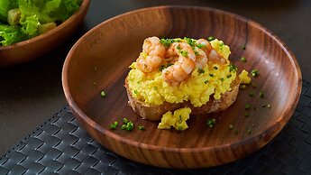 Crowne Plaza Dalian Xinghai by IHG