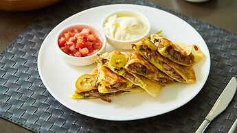 Crowne Plaza Dalian Xinghai by IHG