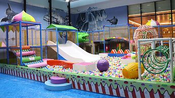 Crowne Plaza Dalian Xinghai by IHG