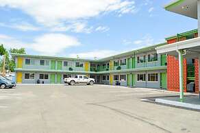 Greeley University Inn