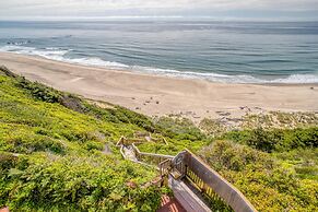 Storm Watchers Pointe