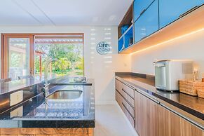 PF03 Casa Alto Padrão - Praia do Forte