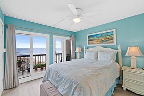 Pinnacle Port by Book That Condo