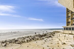 Pinnacle Port by Book That Condo