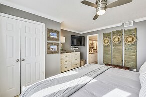 Pinnacle Port by Book That Condo